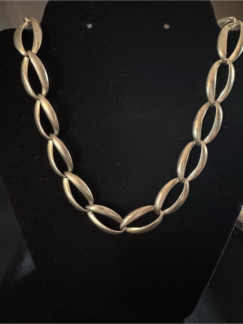 Vintage Silver Tone Chunky Oval Link Statement Necklace - Satin Finish - 18”